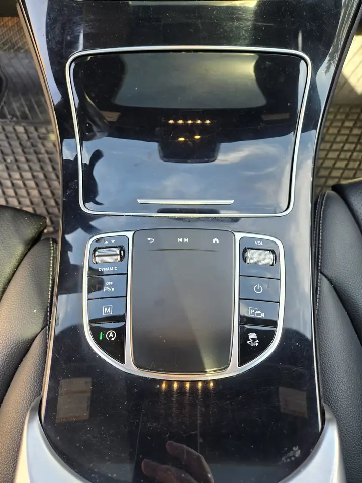 Mercedes-Benz GLC снимка Mercedes-Benz GLC