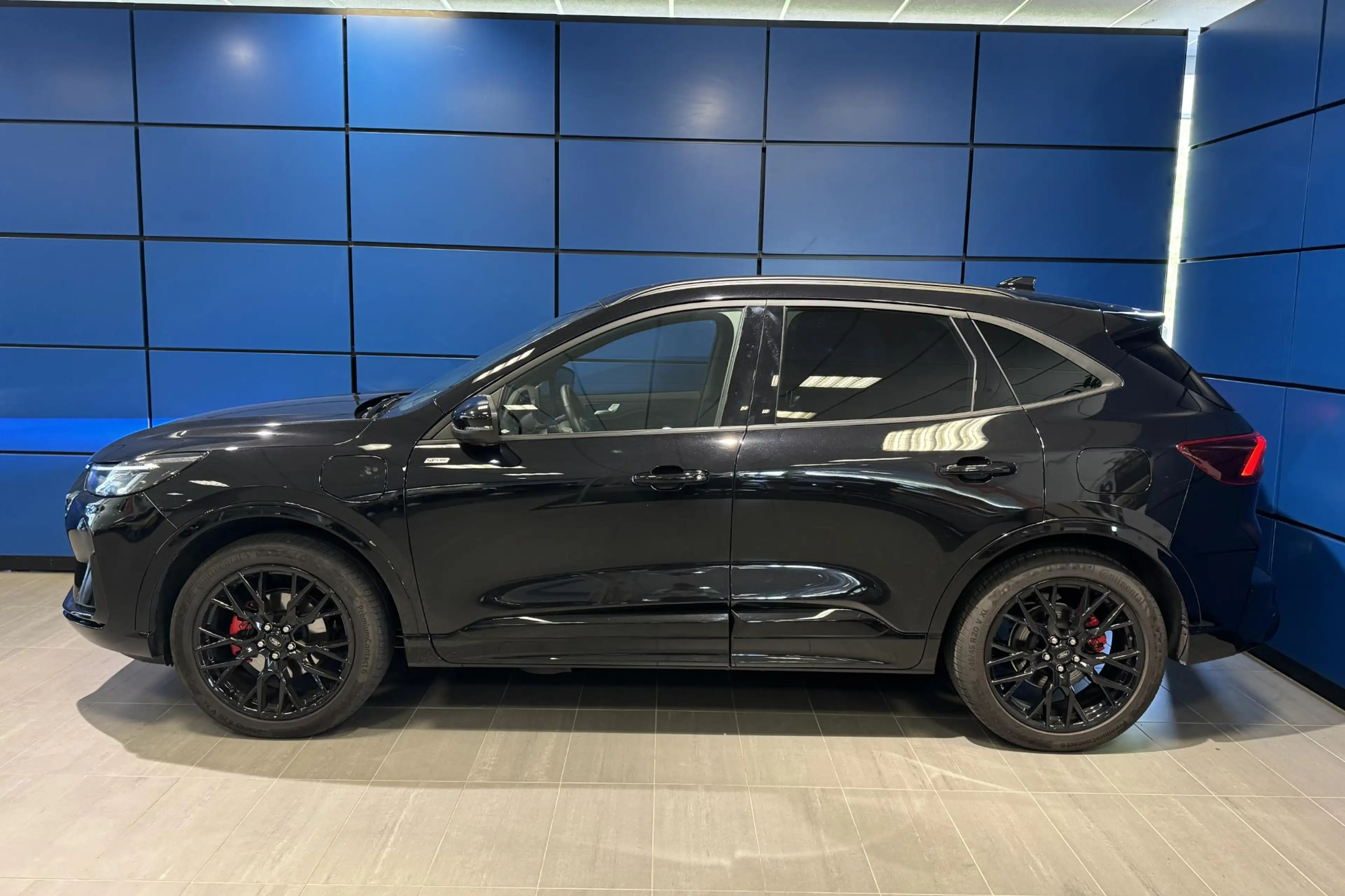 Ford Kuga 2.5 PHEV ST-Line X trekhaak met 2100 kilo trekverm — photo 2