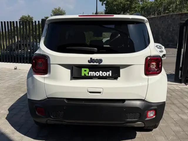 Jeep Renegade view 12