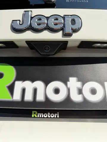 Jeep Renegade view 11