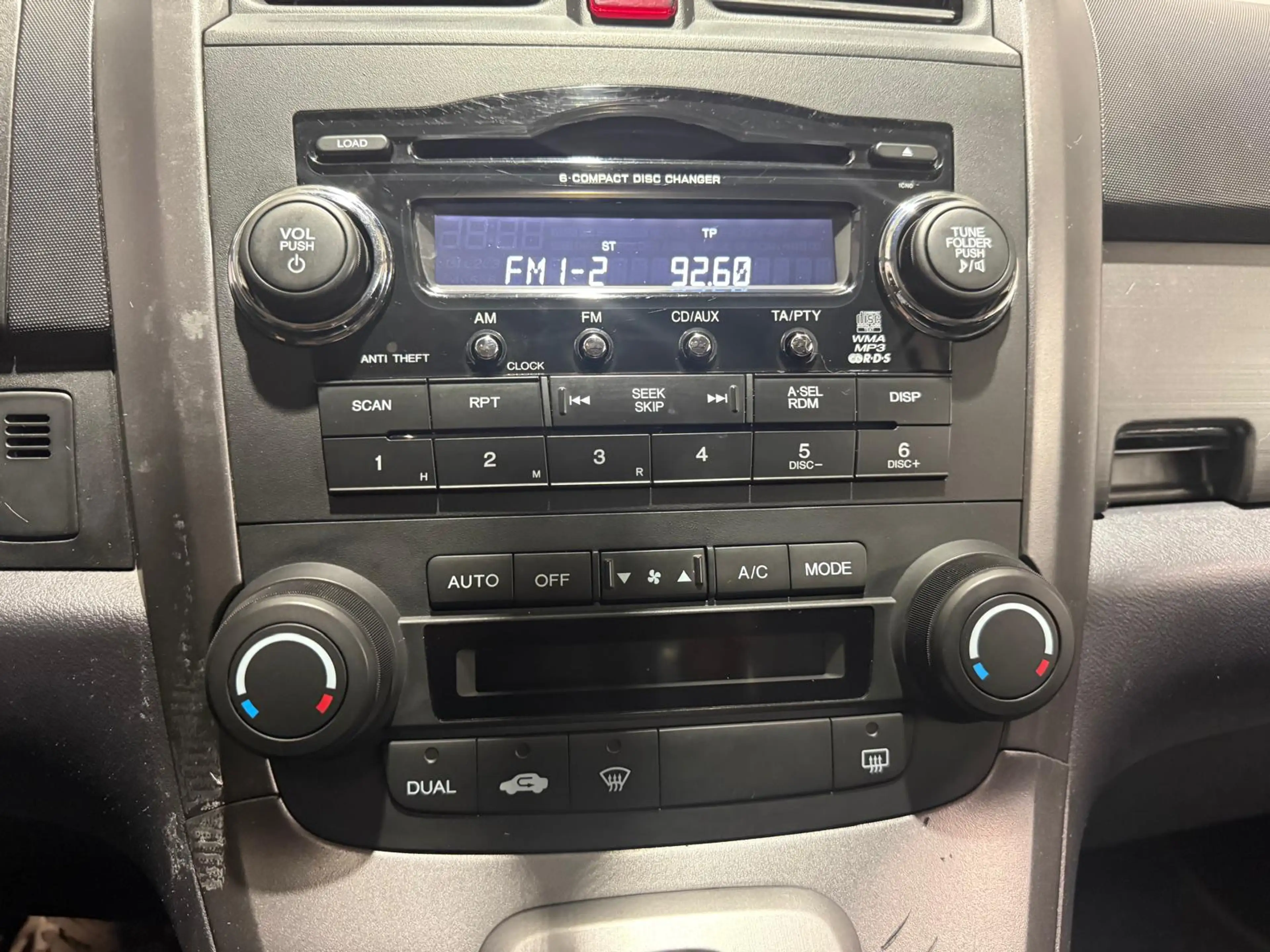 Honda CR-V 2.0i Executive // TREKHAAK // LEDER — photo 11