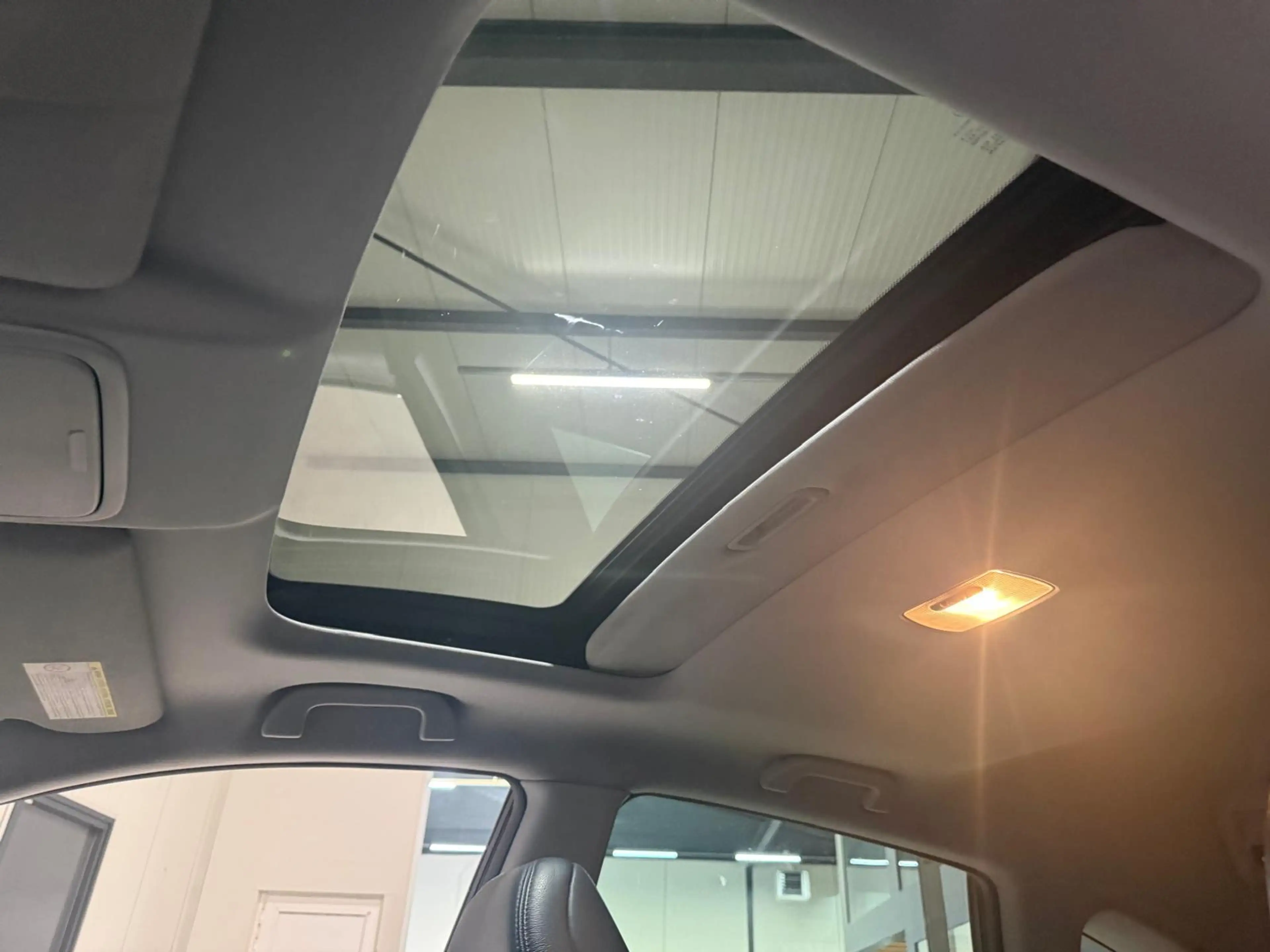 Honda CR-V 2.0i Executive // TREKHAAK // LEDER — photo 9