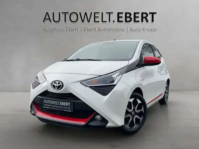 Toyota Aygo 1.0 x-play KAMERA/KLIMA/CARPLAY/USB/