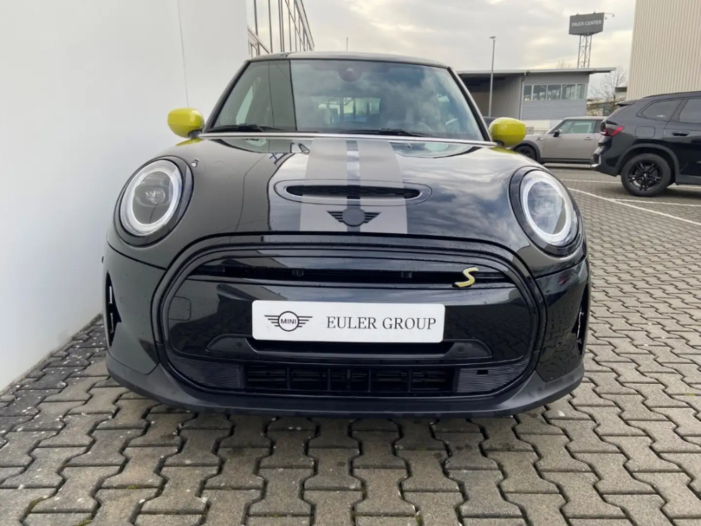 MINI Cooper SE 3-Türer HUD El. Panodach Panorama Navi Leder Digit Schwarz - 2