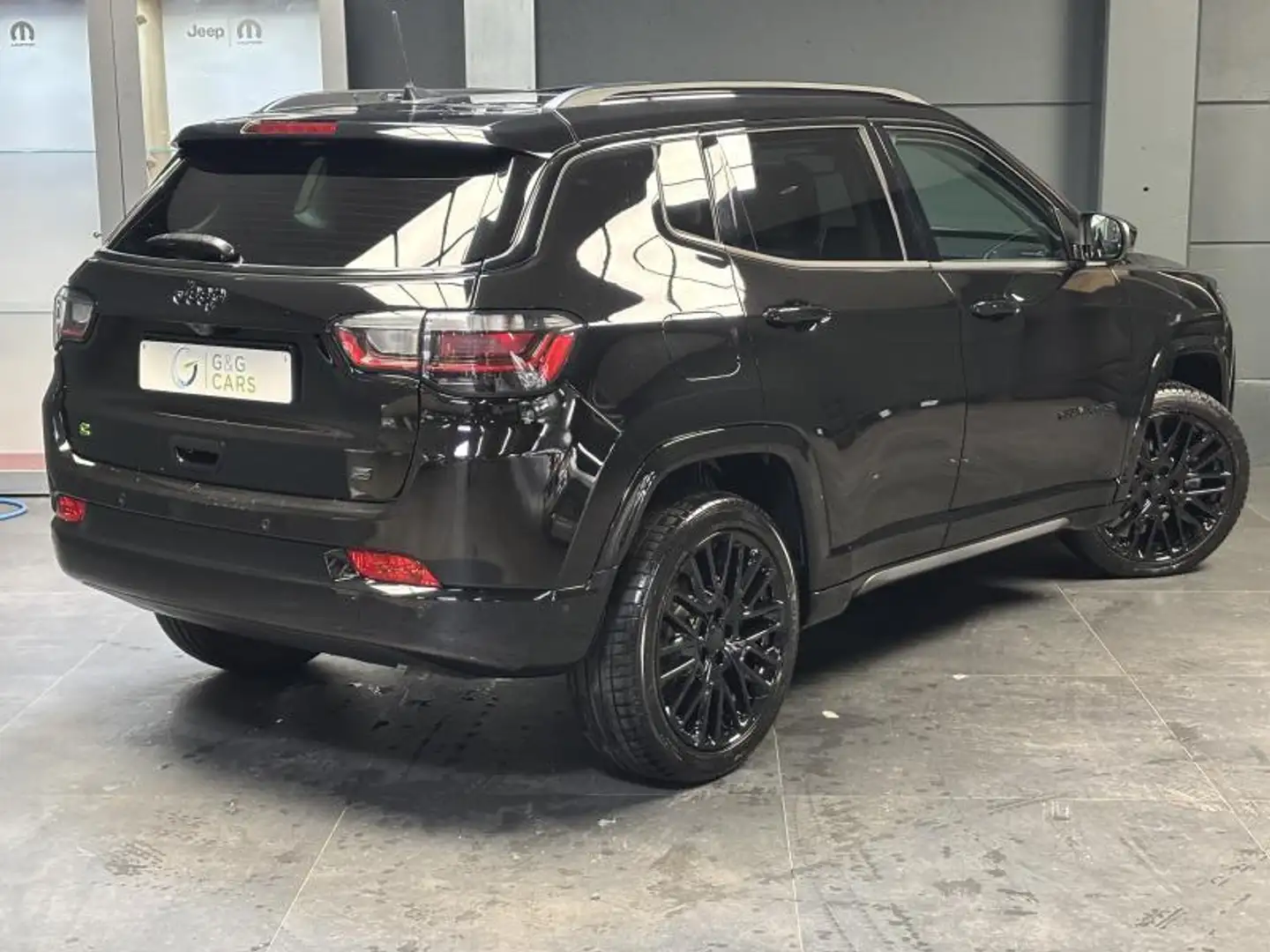 Jeep Compass S Zwart - 2