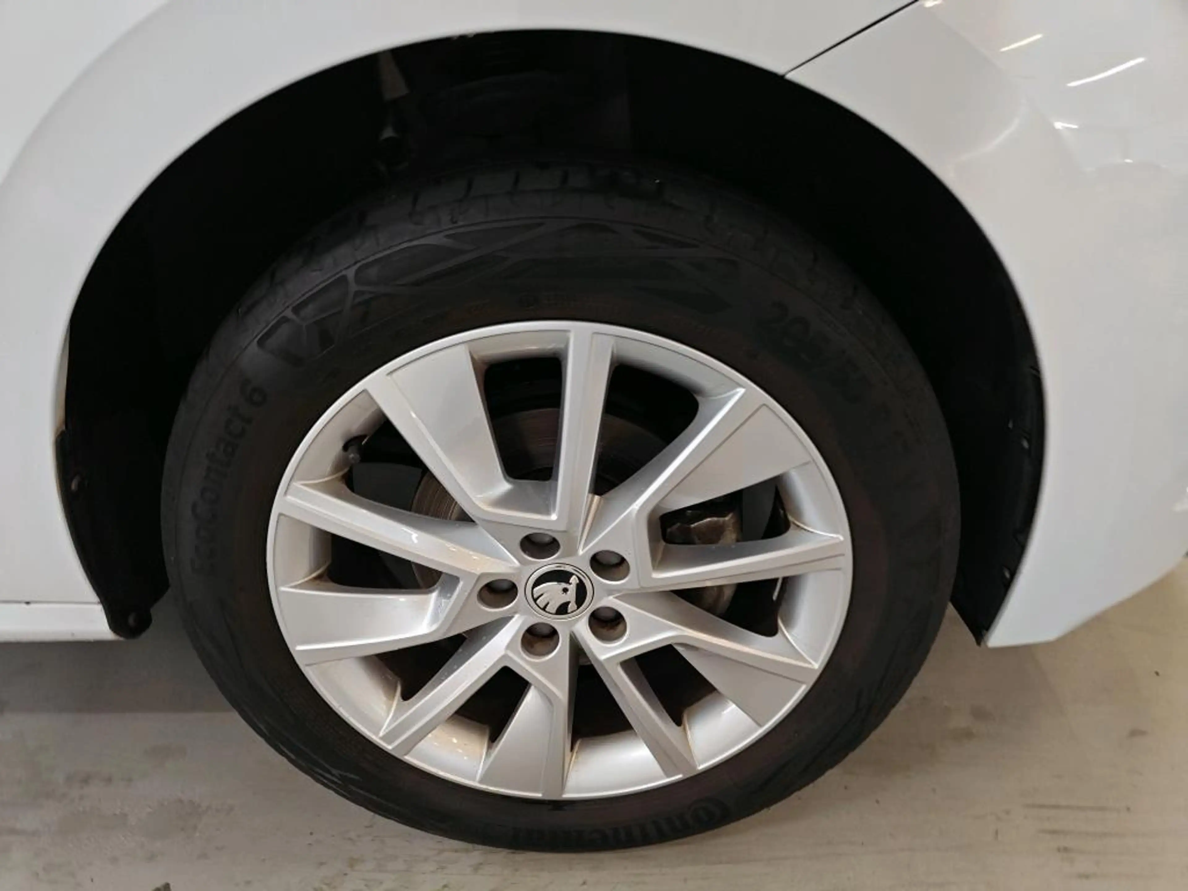 Skoda Kamiq 1.0 TSI 110pk Sport Business / Panorama dak / Navi — photo 8