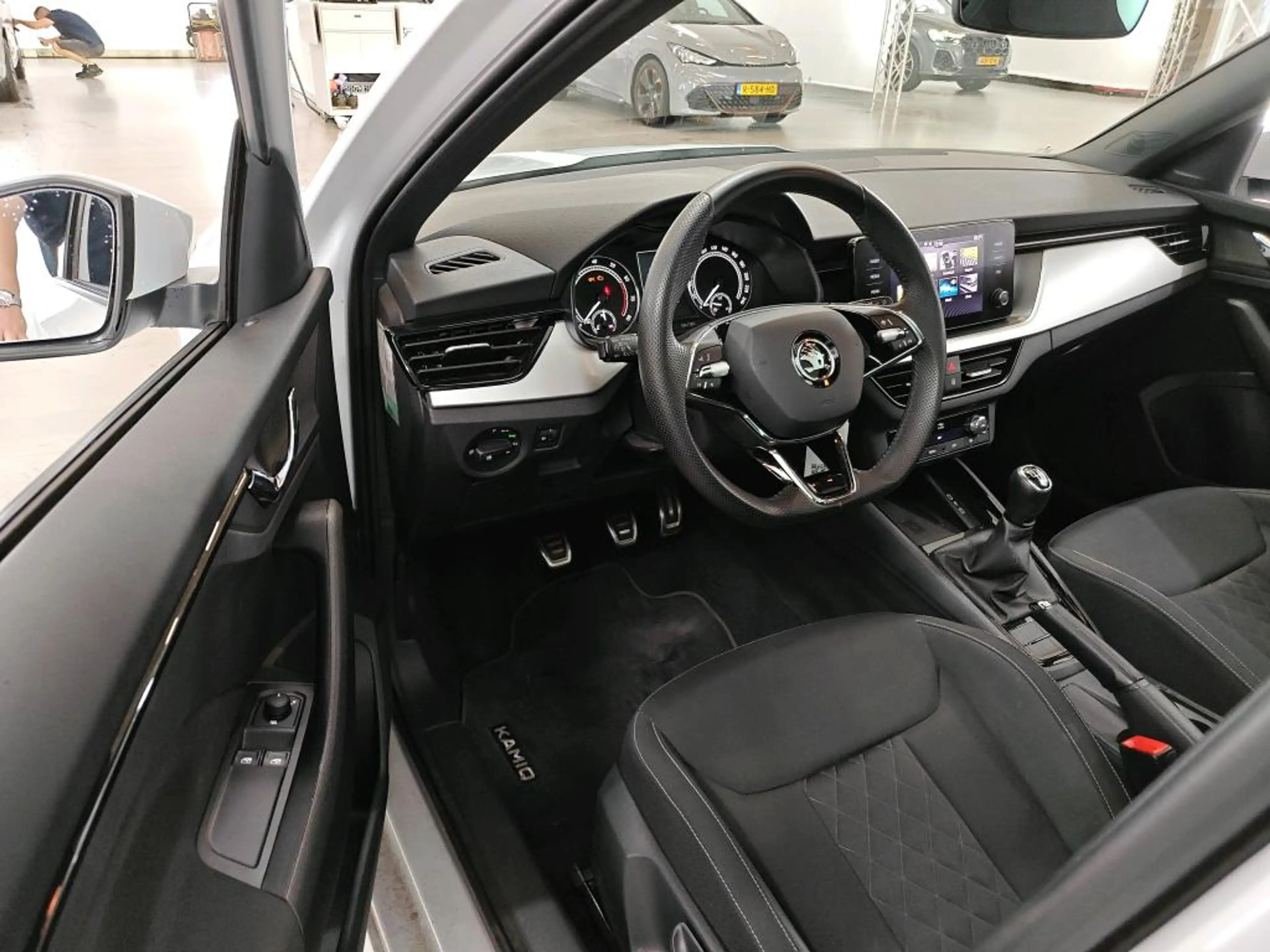 Skoda Kamiq 1.0 TSI 110pk Sport Business / Panorama dak / Navi — photo 5