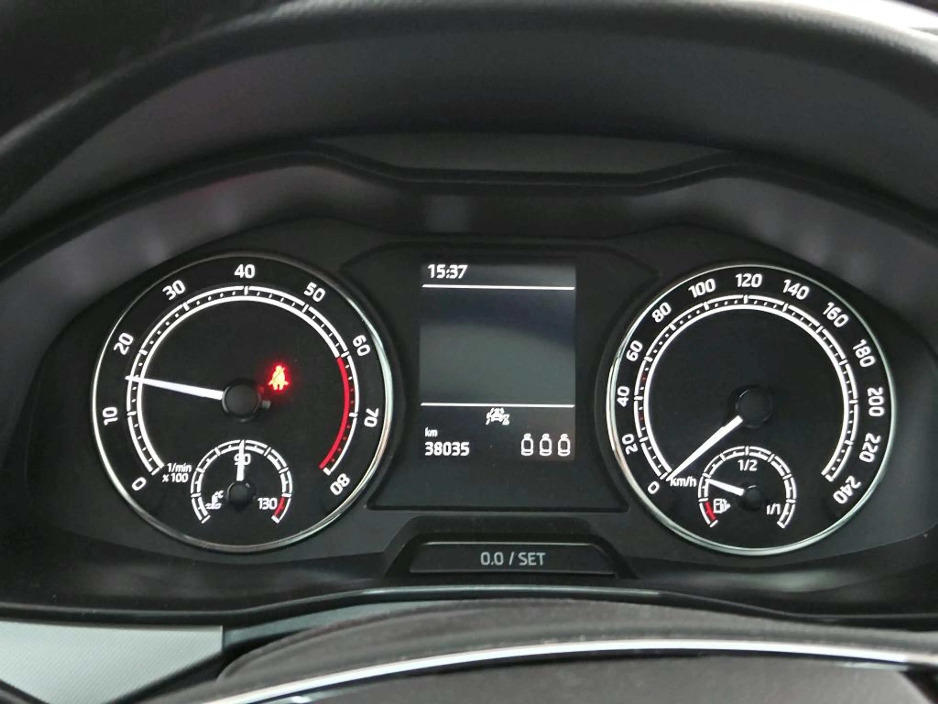 Skoda Kamiq 1.0 TSI 110pk Sport Business / Panorama dak / Navi — photo 11