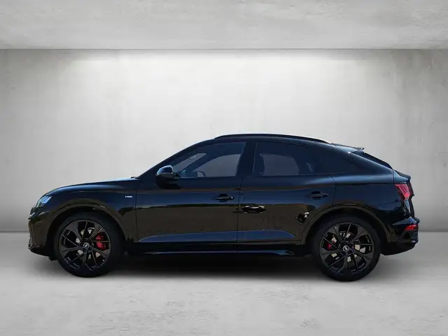 Audi Q5 view 2