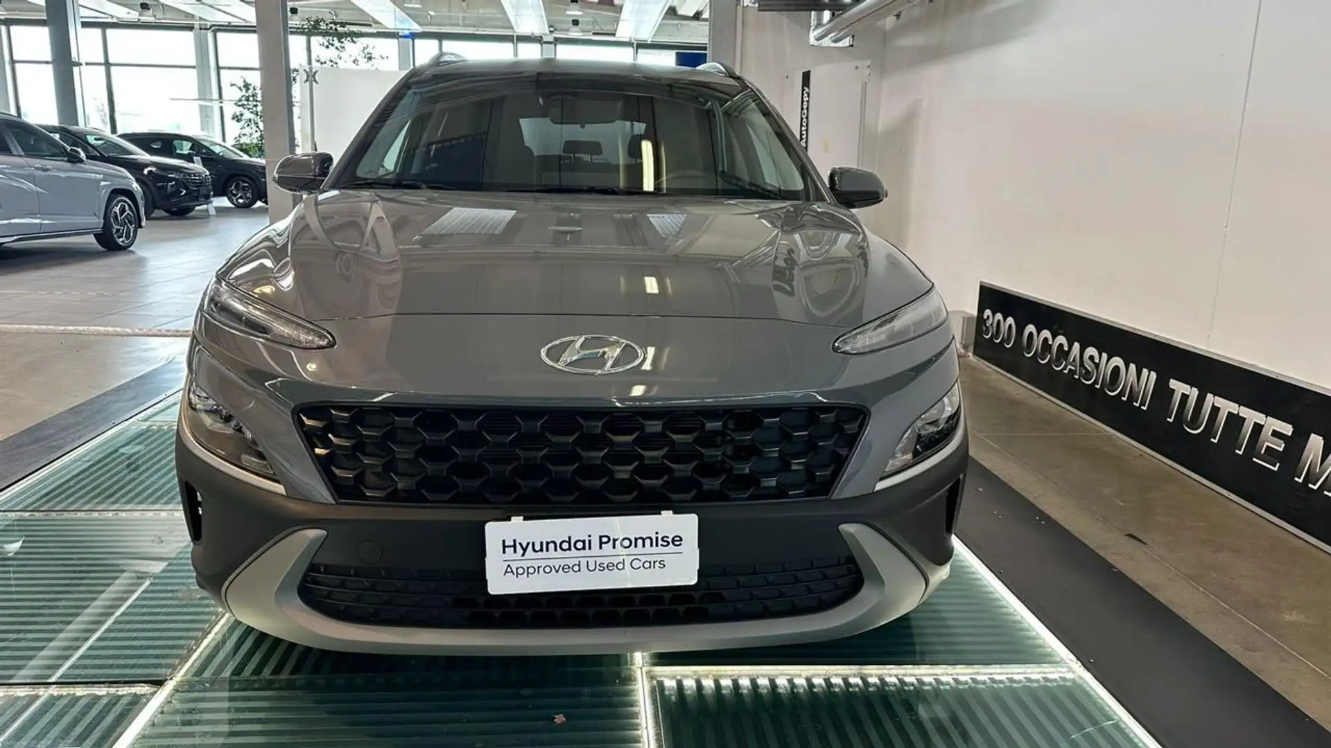 Hyundai KONA HEV 1.6 DCT XTech Grey - 2