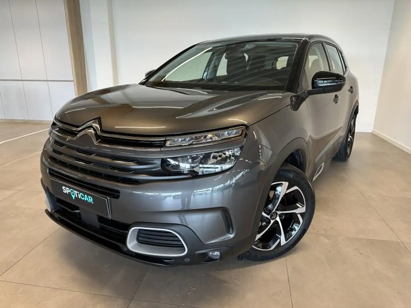 Citroen C5 Aircross FEEL 1.2 BENZINE 130 MAN 6 Grijs - 1