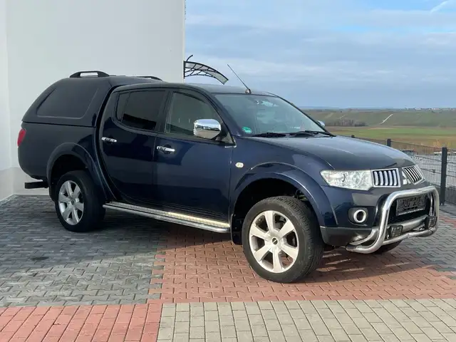 Mitsubishi L200 Intense DOKA 4WD*NUR 108TKM*HARDTOP*1HAND*