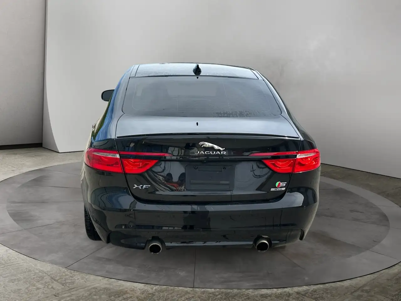 Jaguar XF снимка Jaguar XF