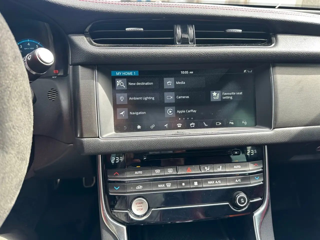 Jaguar XF снимка Jaguar XF