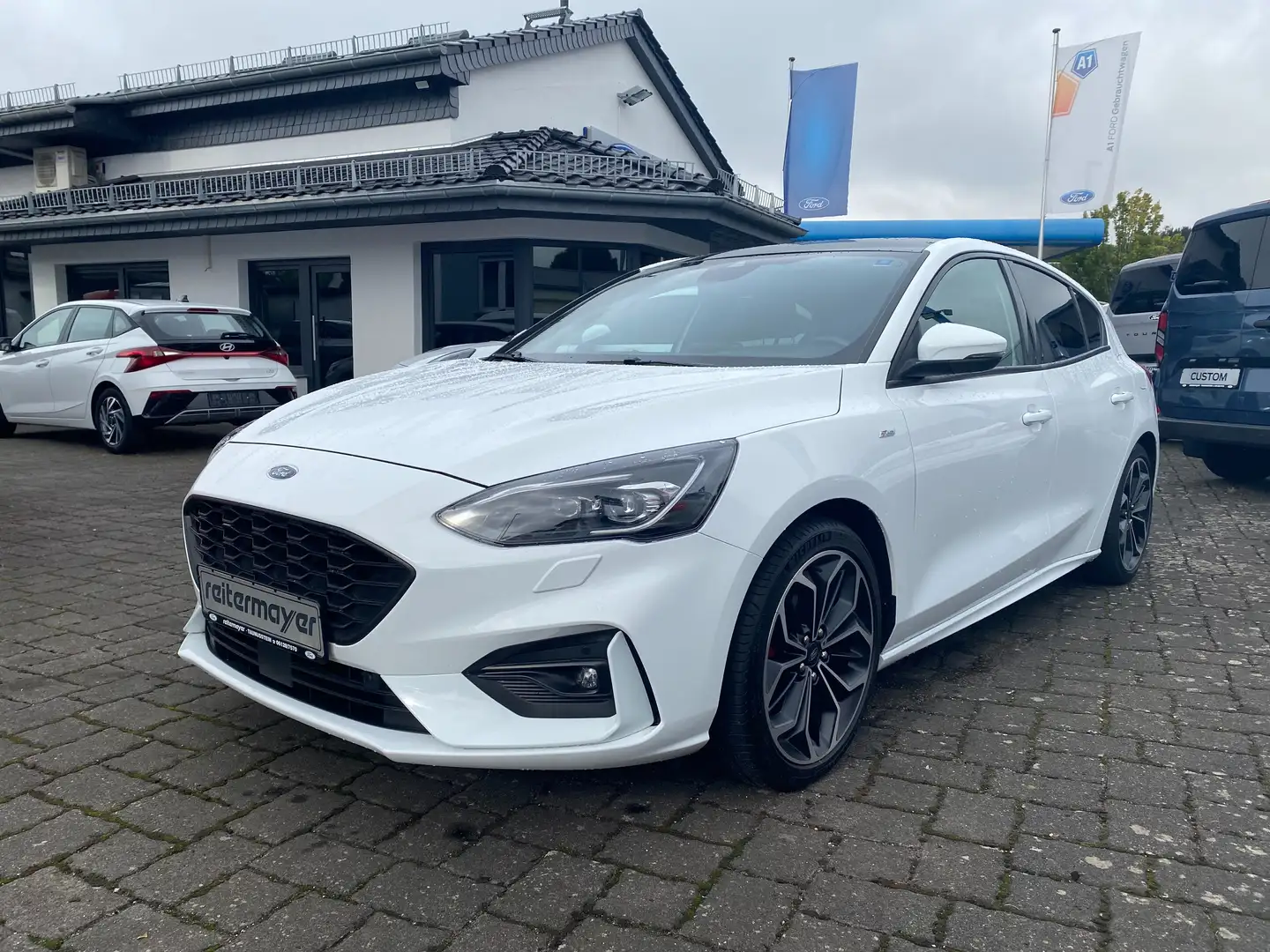 Ford Focus ST-Line Panodach, B&O, Topausstattung Blanc - 1