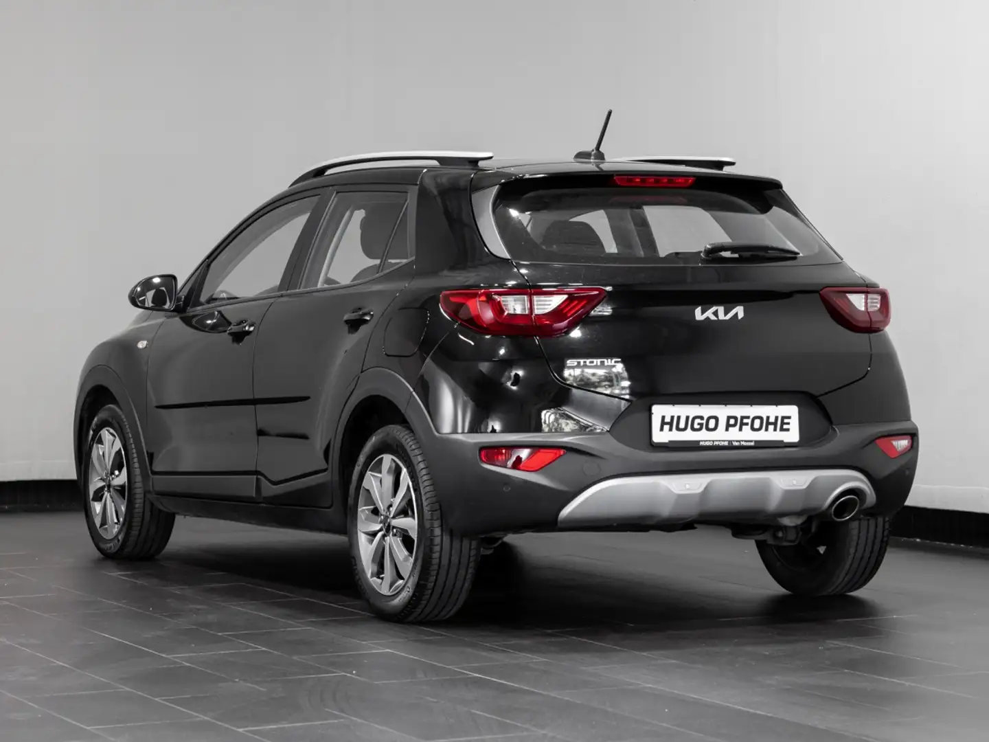 Kia Stonic 1.0 T-GDI Pure Navi SHZ PDC Schwarz - 2