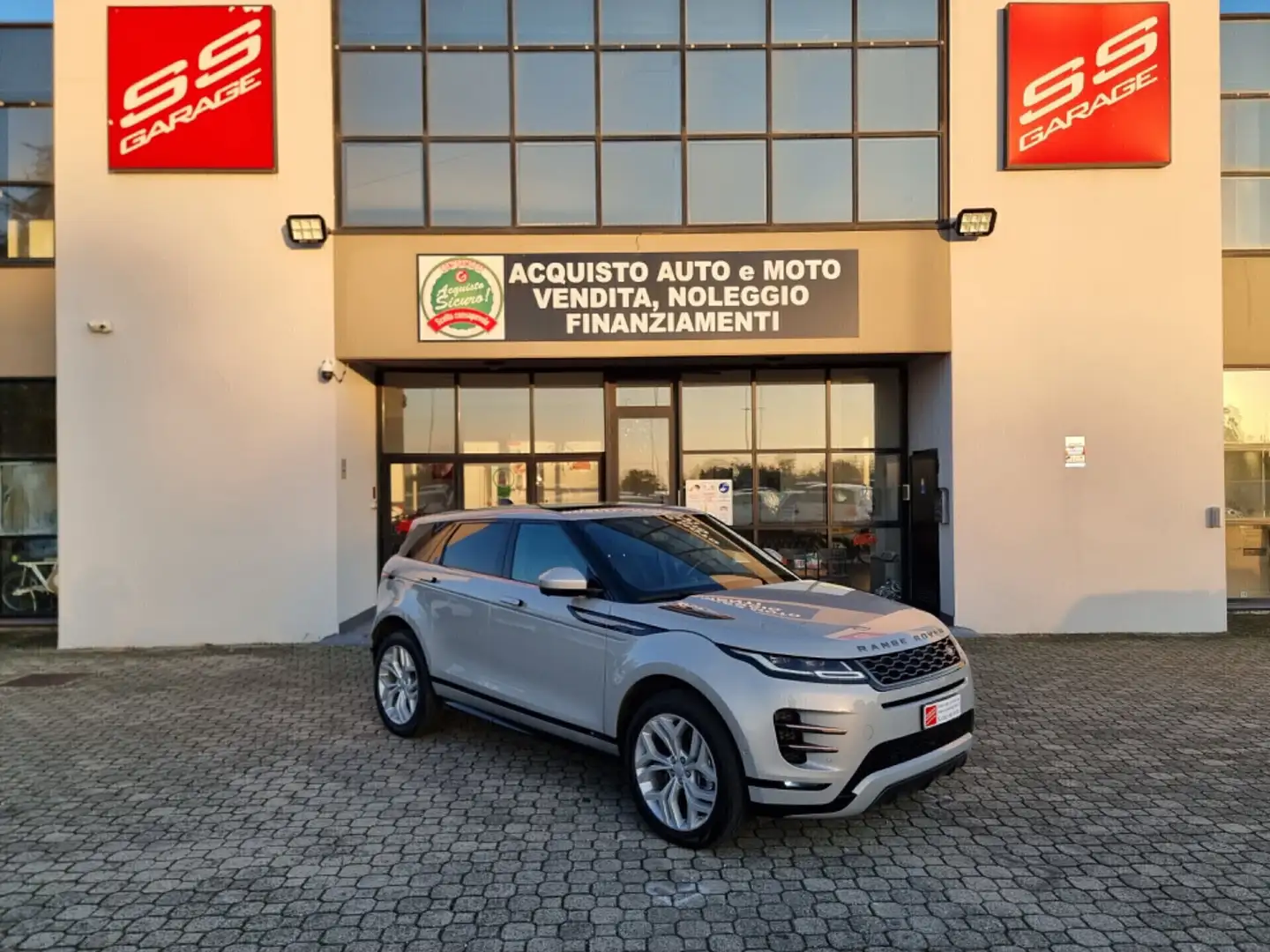 Land Rover Range Rover Evoque Range Rover Evoque 2.0D I4 180 CV AWD Auto R-Dynam Grigio - 1