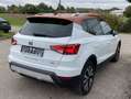 SEAT Arona 1.6 TDI DSG BEATS 17"+NAVI+LED+KAMERA+BLUE Weiß - thumbnail 5