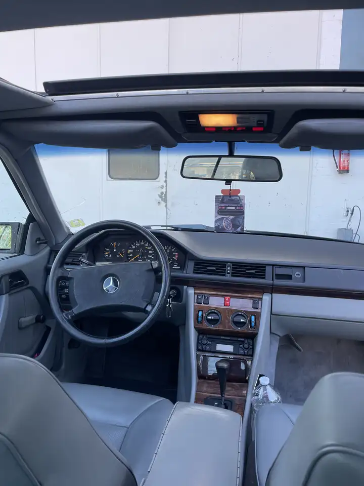 Mercedes-Benz 230 w124 Coupe H-Zullasunng Tüv Neu, foto 4