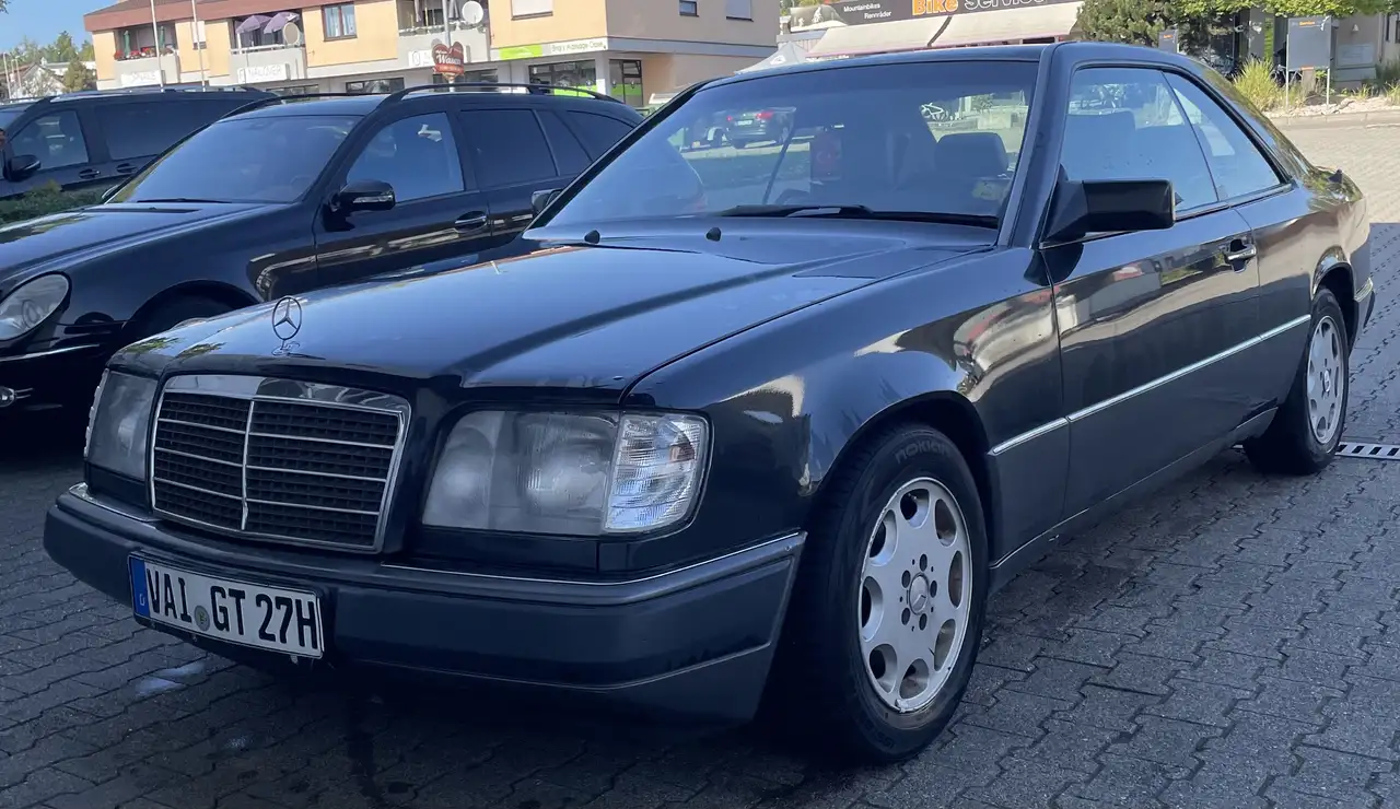 Mercedes-Benz 230 w124 Coupe H-Zullasunng Tüv Neu, foto 1