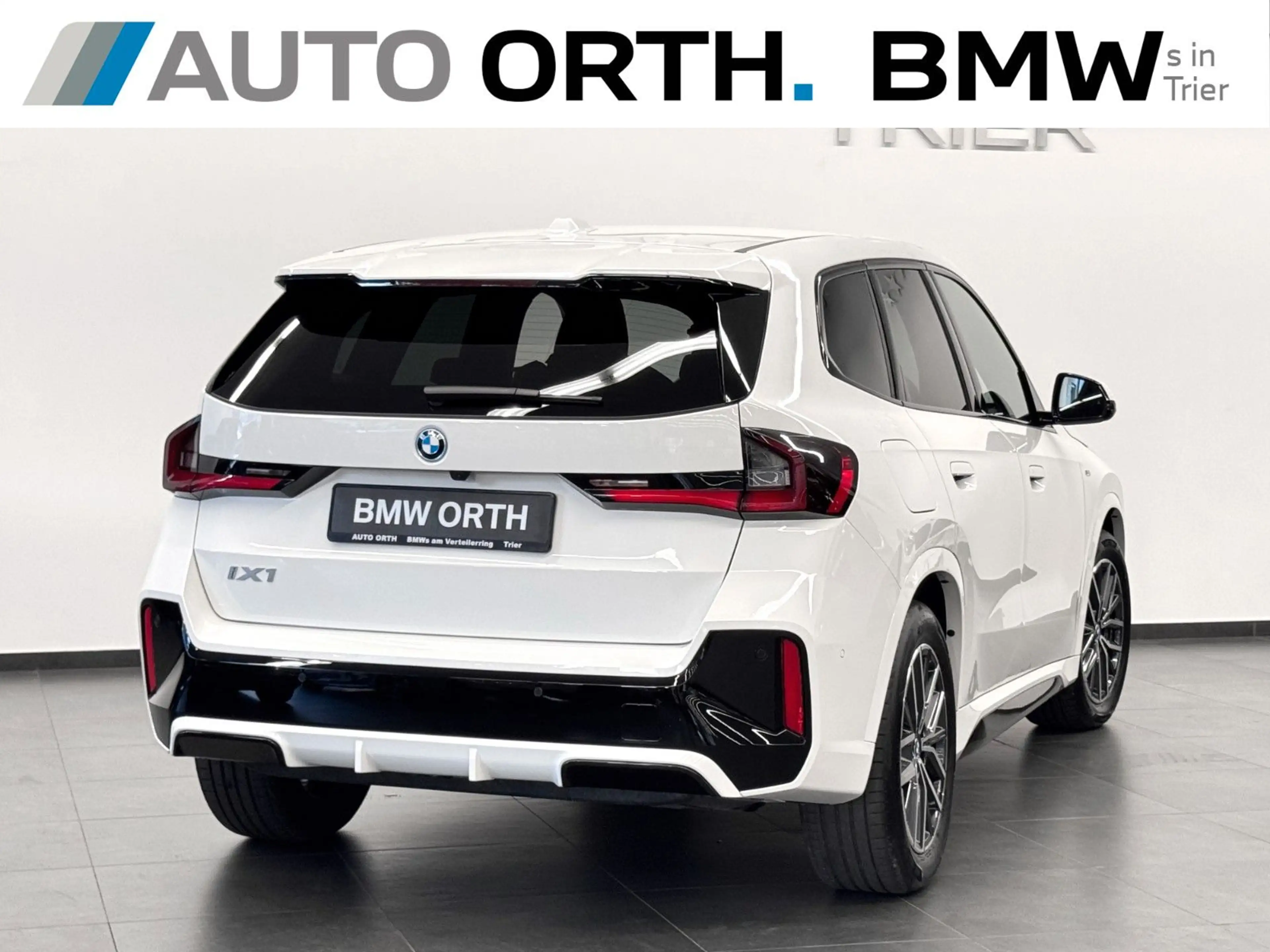 BMW iX1 xDrive30 M-SPORTPAKET ACC DA+ AD.LED AHK h/k — photo 6