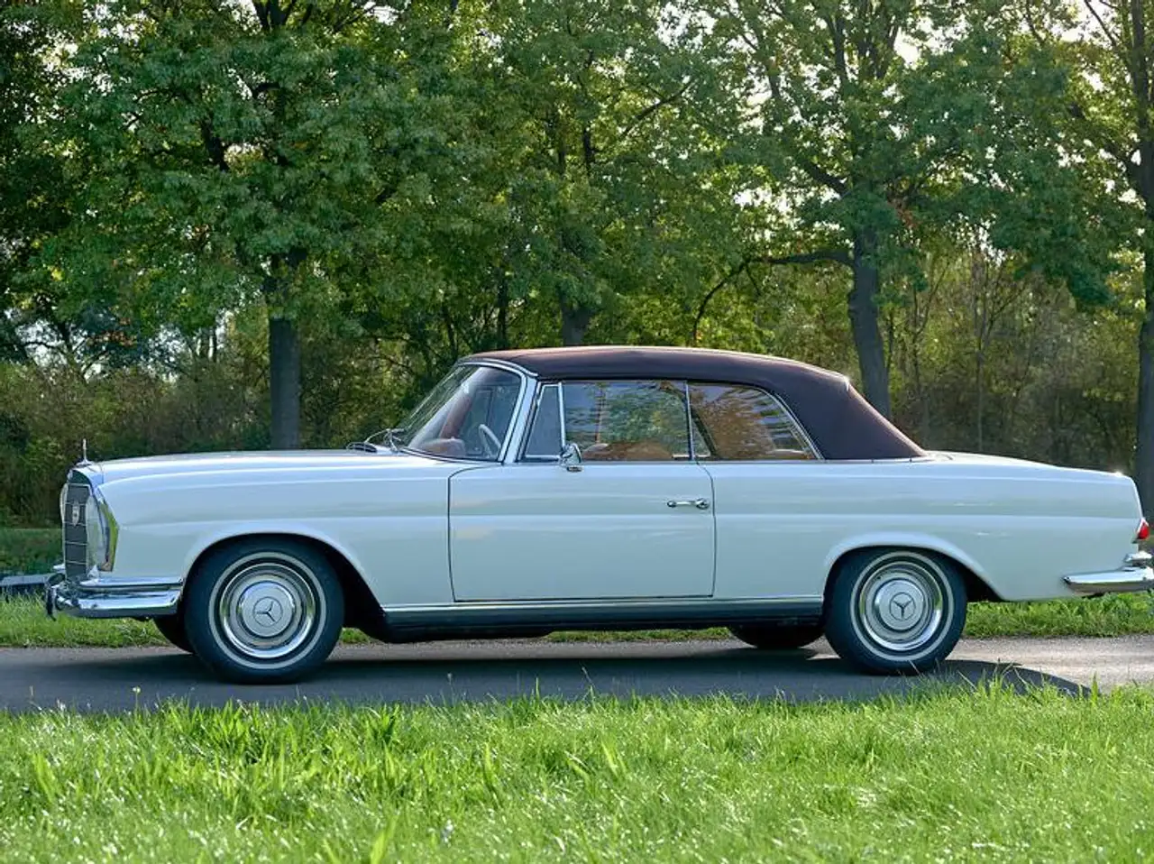 Mercedes-Benz 220 SEB Cabriolet // seit 60 Jahren in einer Familie!, foto 4