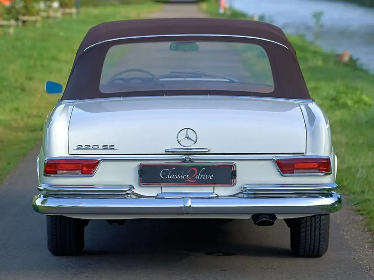 Mercedes-Benz 220 SEB Cabriolet // seit 60 Jahren in einer Familie!, foto 2
