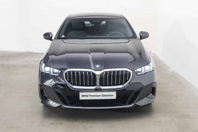 BMW 550 5 Serie 550e xDrive M Sport Automaat / Trekhaak / — photo 5