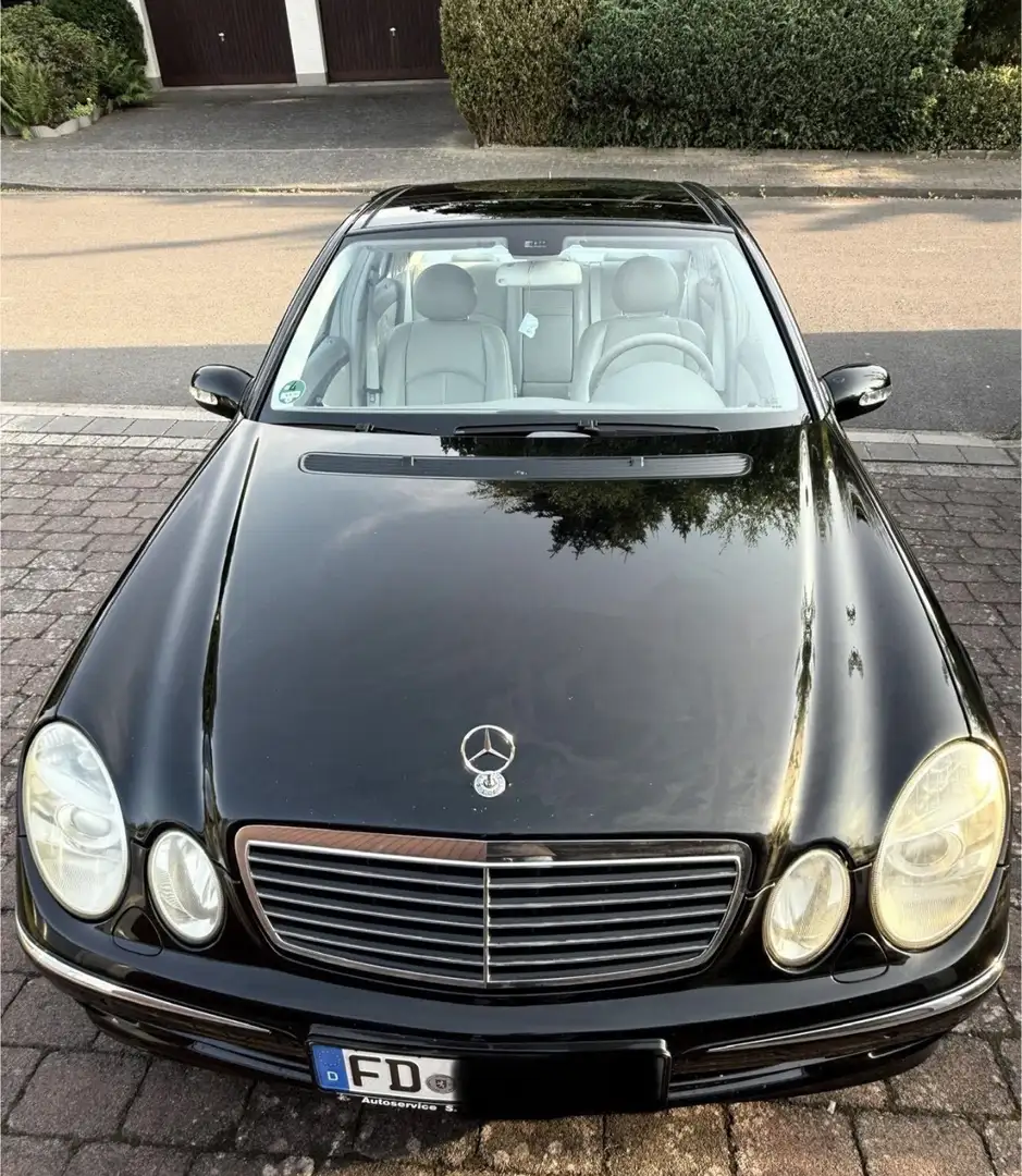 Mercedes-Benz E 240 E 240 (211.061) Schwarz - 1