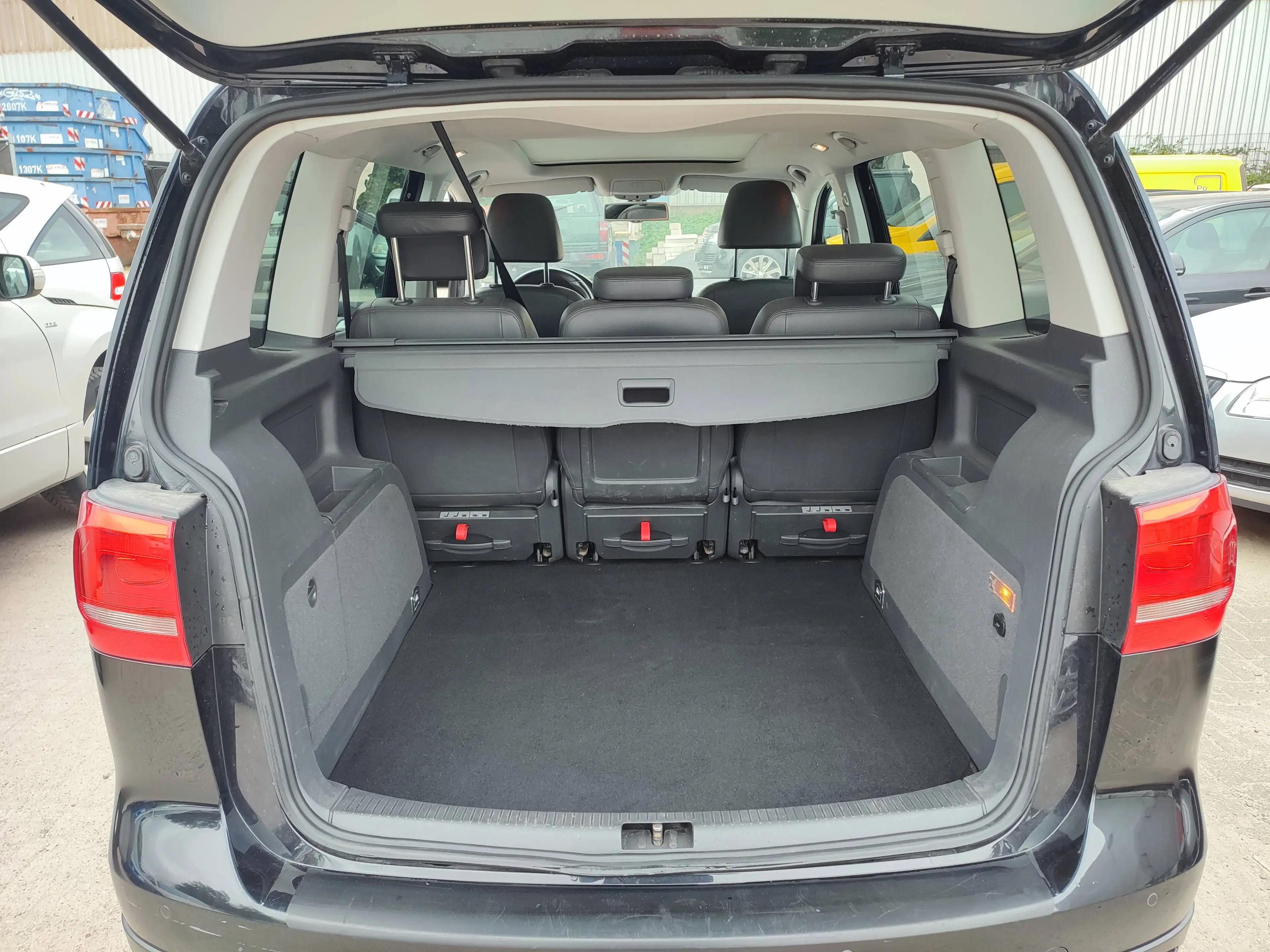 Volkswagen Cross Touran CrossTouran 1.4 TSI/ Automatik/TÜV NEU/GARANTIE/LEDER/PANORAMA — photo 16