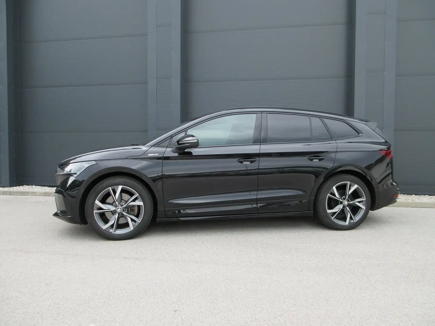 Skoda Enyaq Sportline 85x Noir - 2