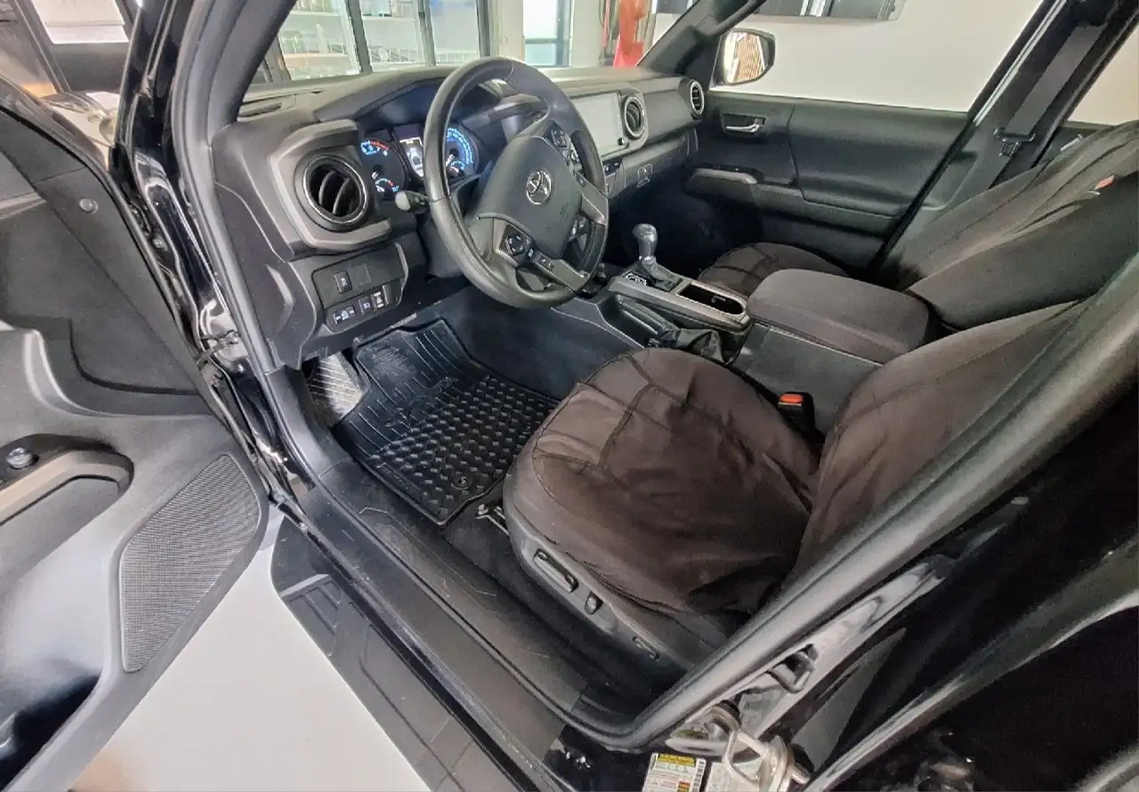 Toyota Tacoma снимка Toyota Tacoma