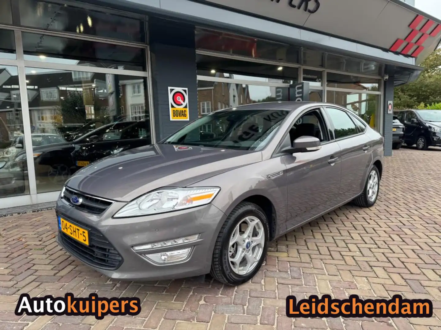 Ford Mondeo 1.6 Trend Business Brun - 2