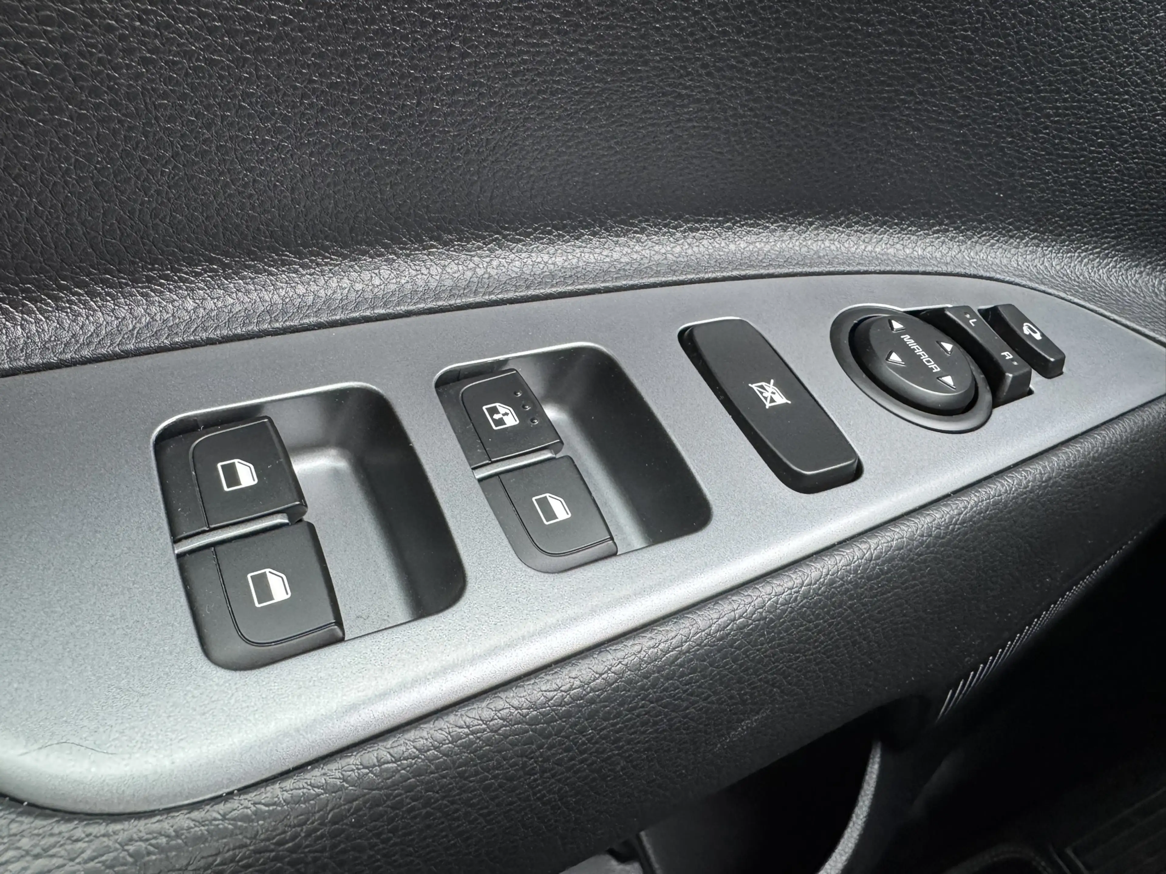 Kia Rio 1.0 T-GDI GT-Line Camera / Carplay — photo 12