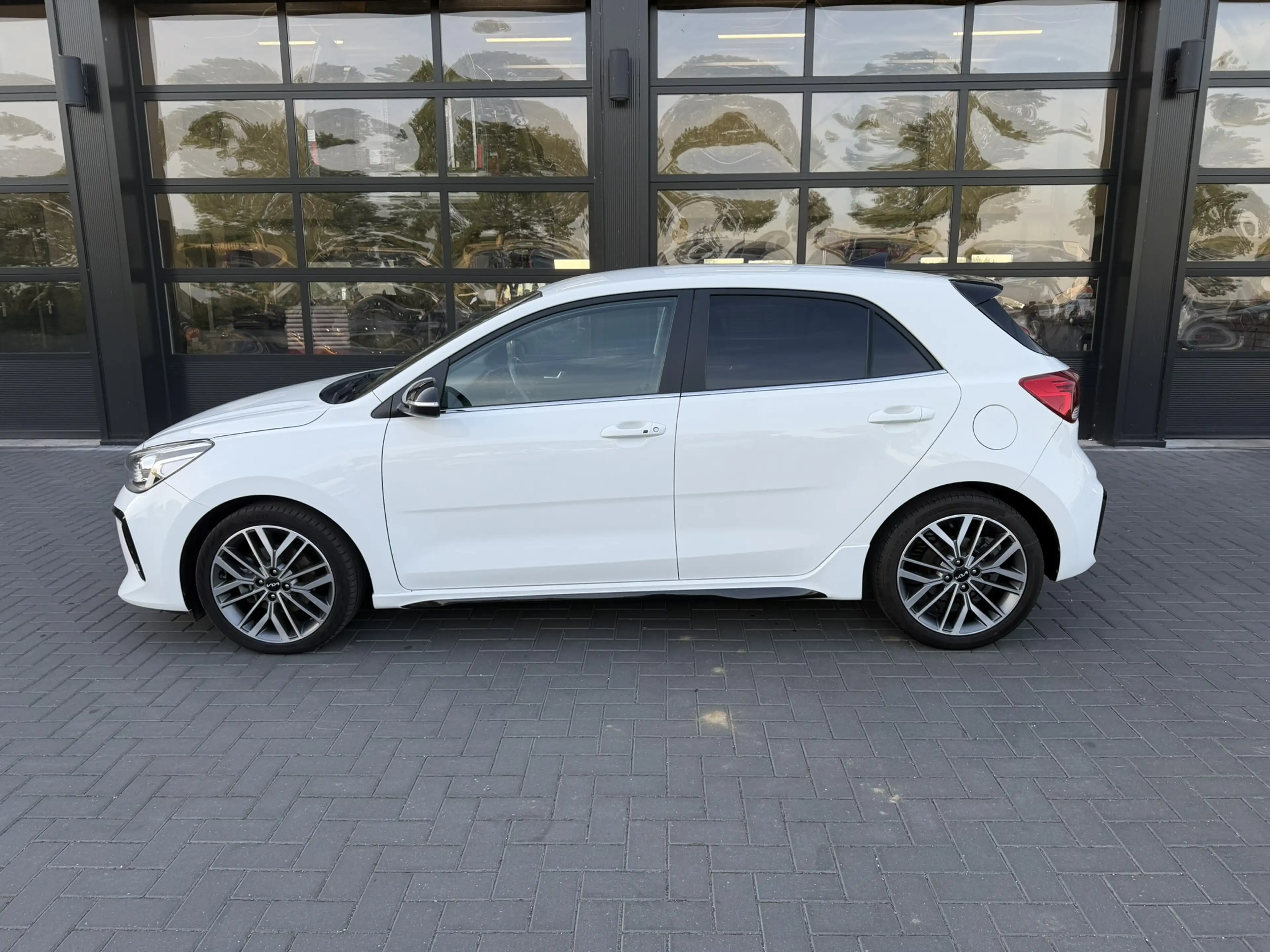 Kia Rio 1.0 T-GDI GT-Line Camera / Carplay — photo 21