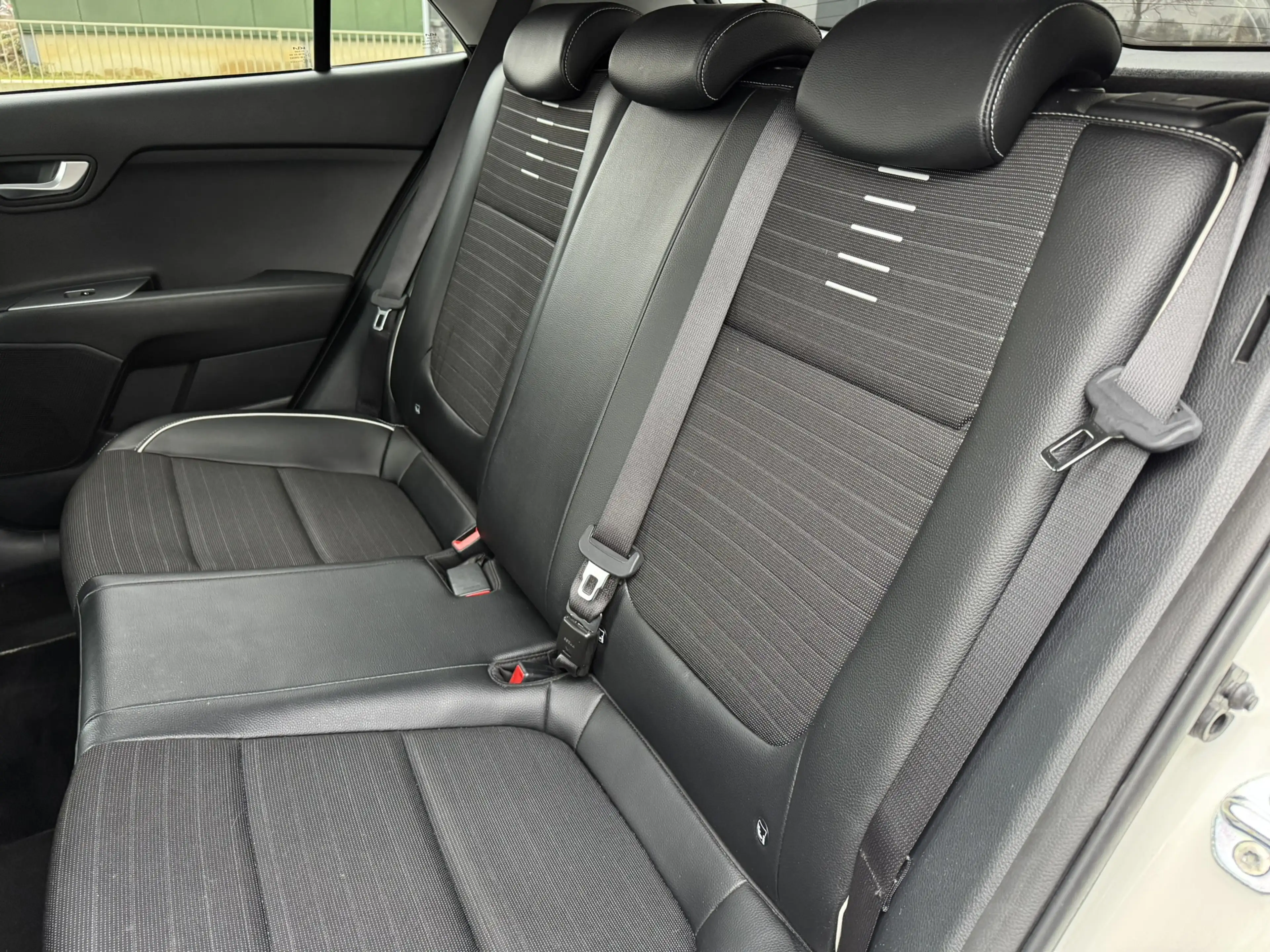 Kia Rio 1.0 T-GDI GT-Line Camera / Carplay — photo 14
