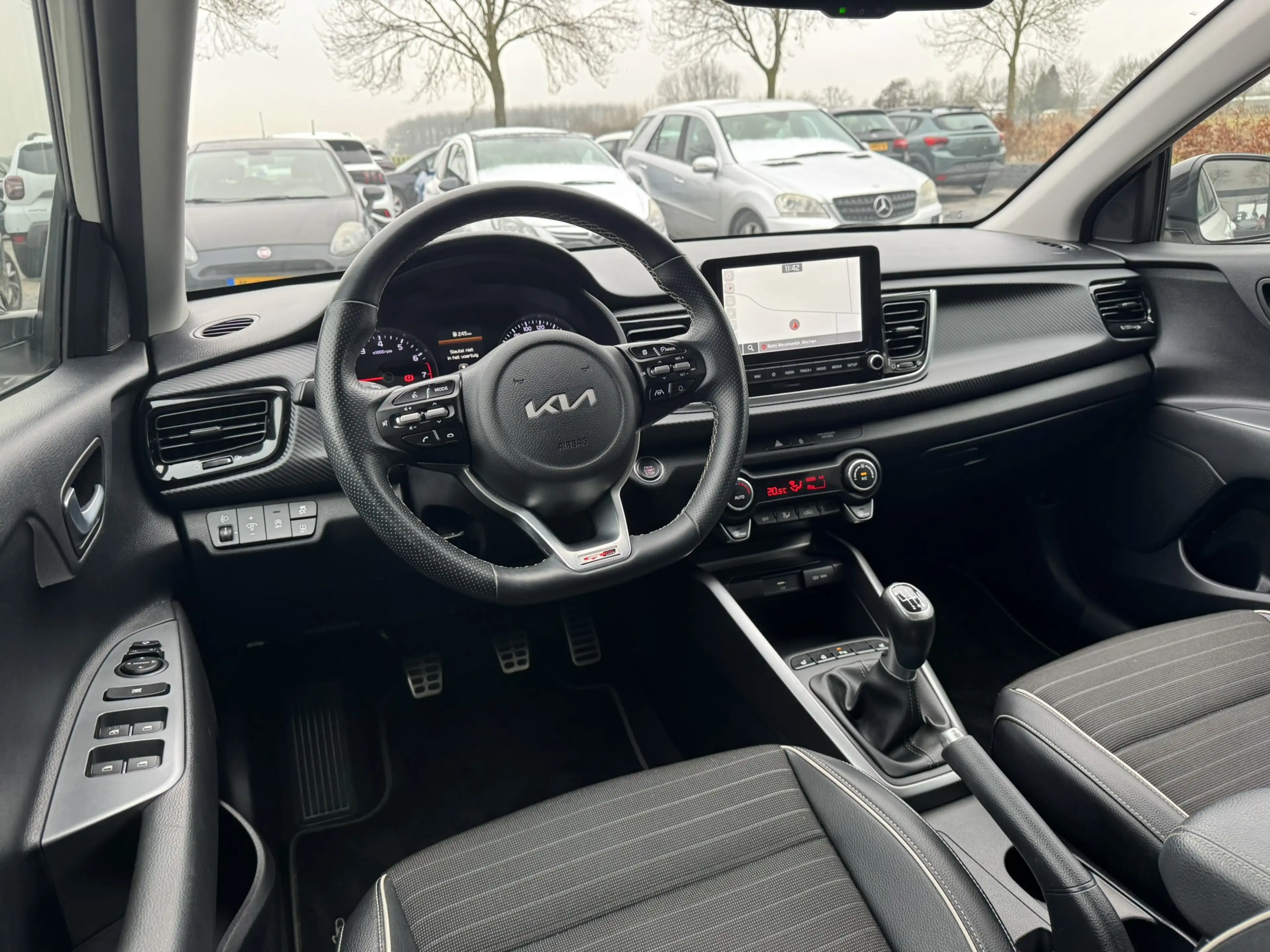 Kia Rio 1.0 T-GDI GT-Line Camera / Carplay — photo 3