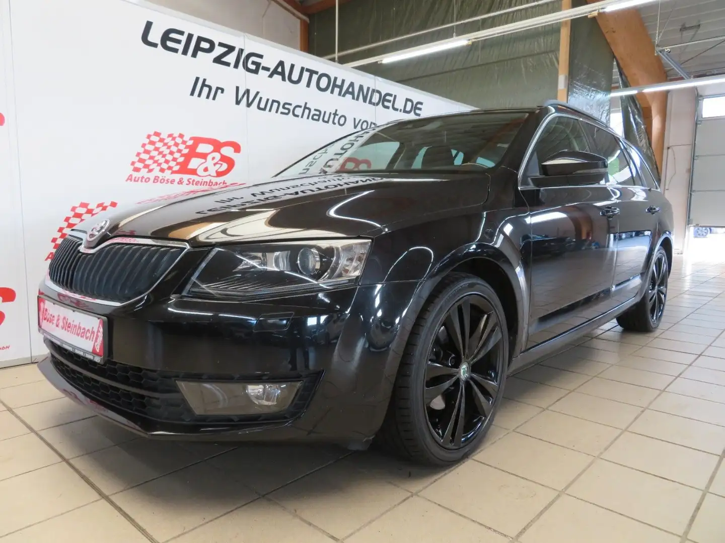 Skoda Octavia Combi Elegance*Standhzg*Panorama*Canton Negro - 1