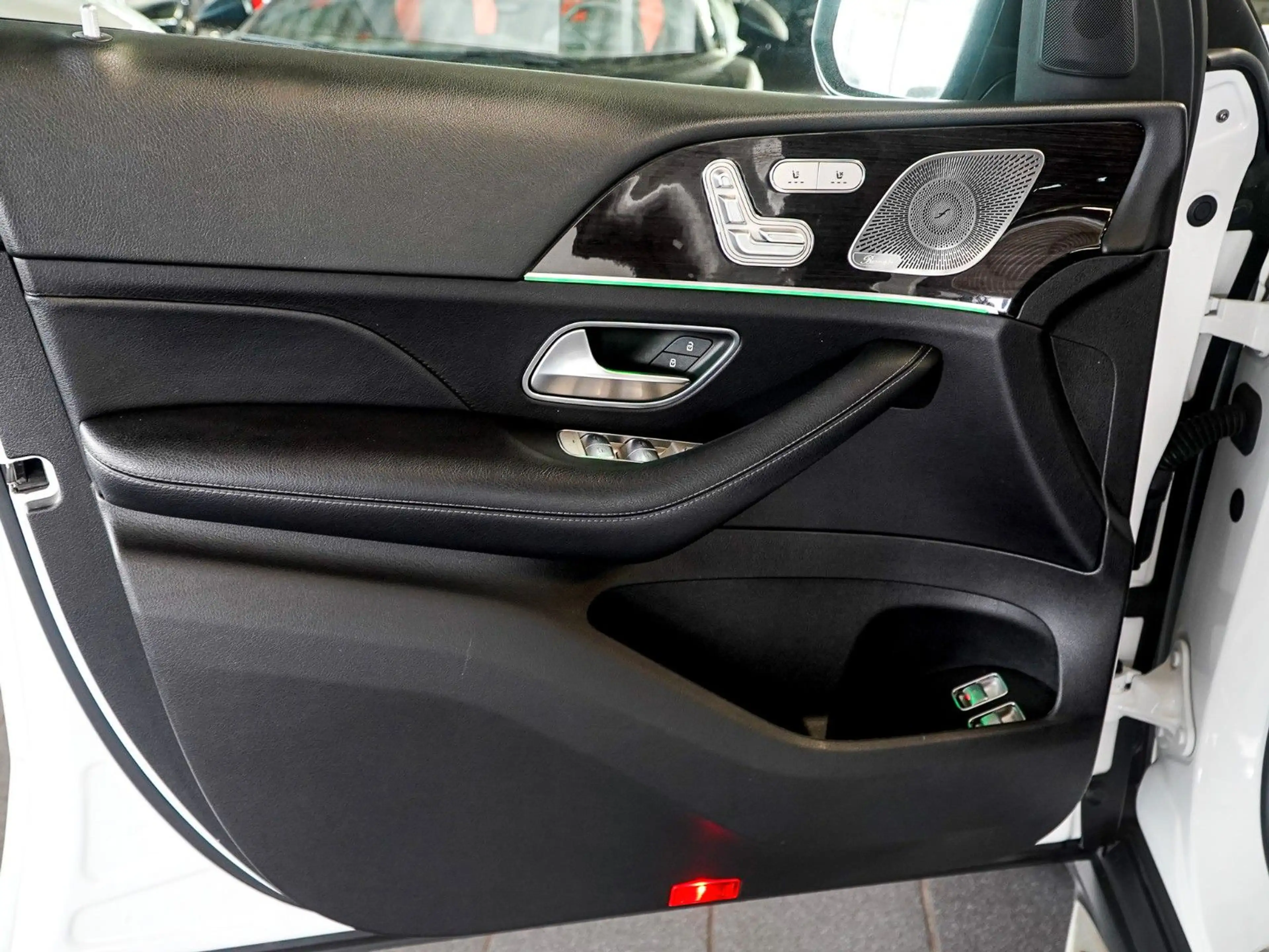 Mercedes-Benz GLS 350 GLS350d AMG Pano HUD AHK Burm 7-Seat Scheckheft — photo 10