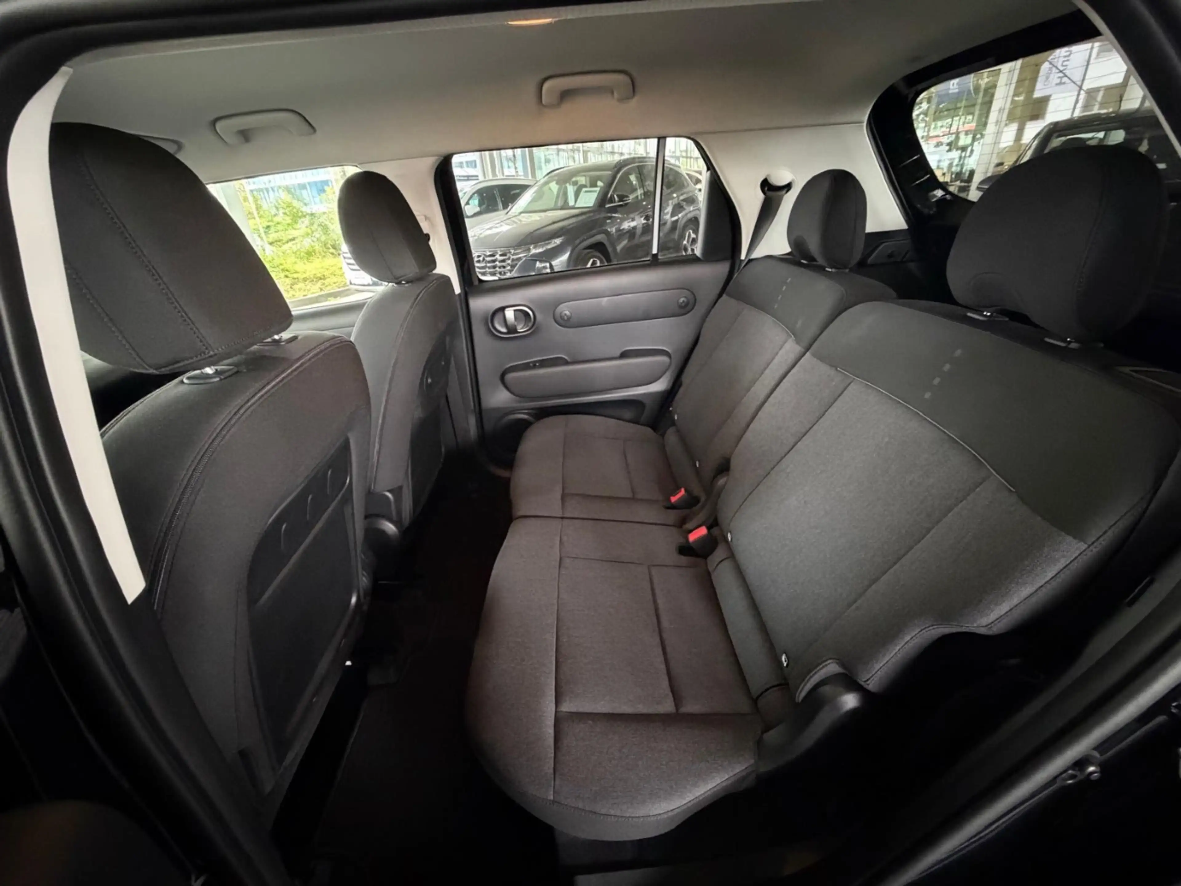 Hyundai Inster Elektro FWD 85 kW Trend ACC AUT Kam. LM — photo 12