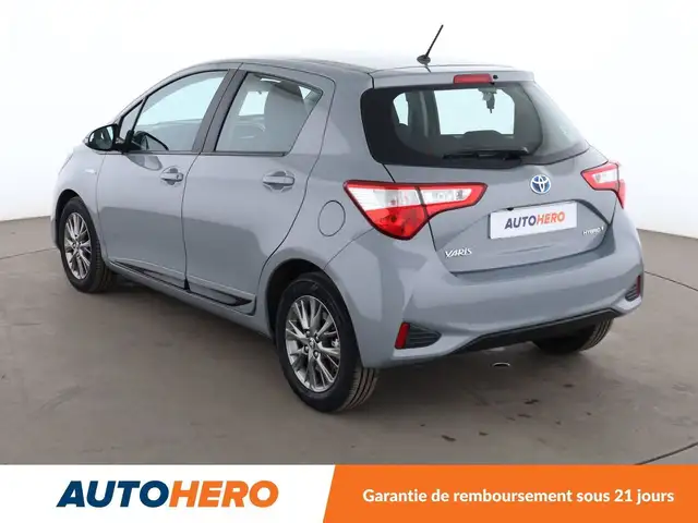 Toyota Yaris view 4