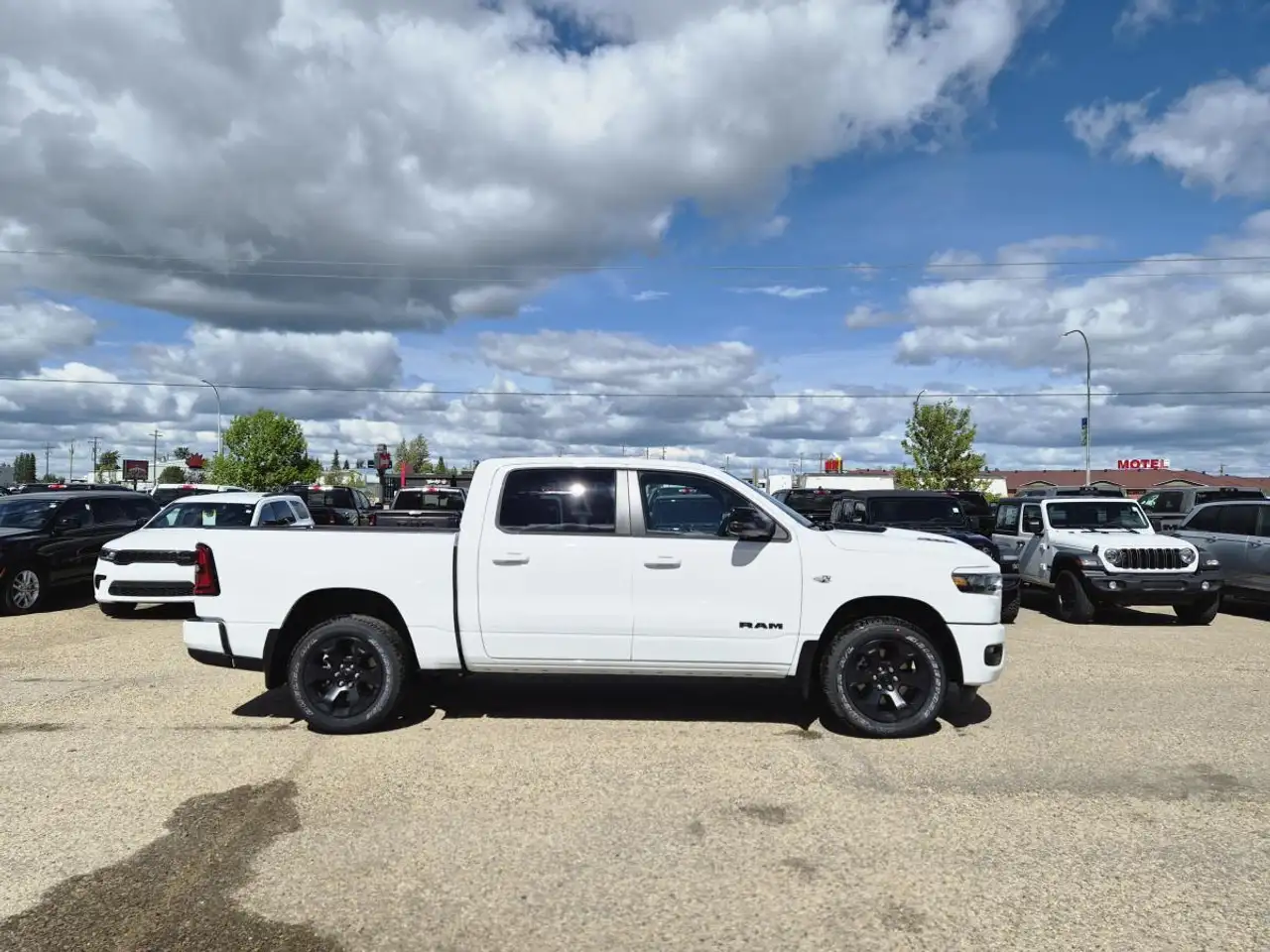 RAM 1500 photo RAM 1500