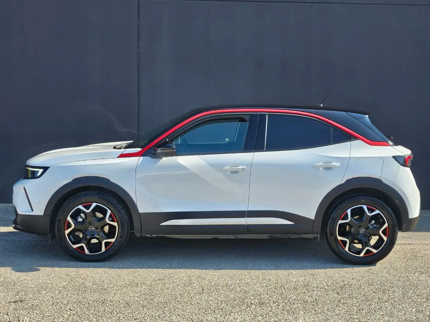 Opel Mokka-E GS-e Telecamera-Navy 14.000 KM. Bianco - 2