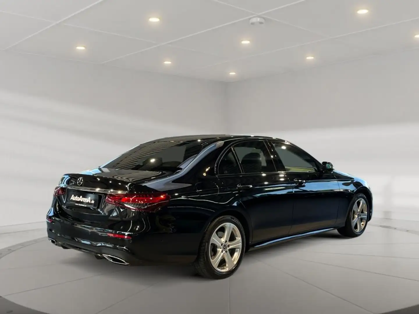 Mercedes-Benz E 300 d 4matic AMG +MBUX+Avantgarde+Wide+Navi+LM Czarny - 2