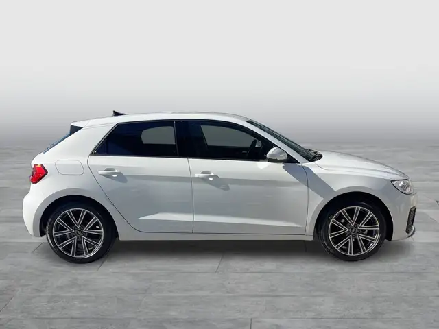 Audi A1 view 6
