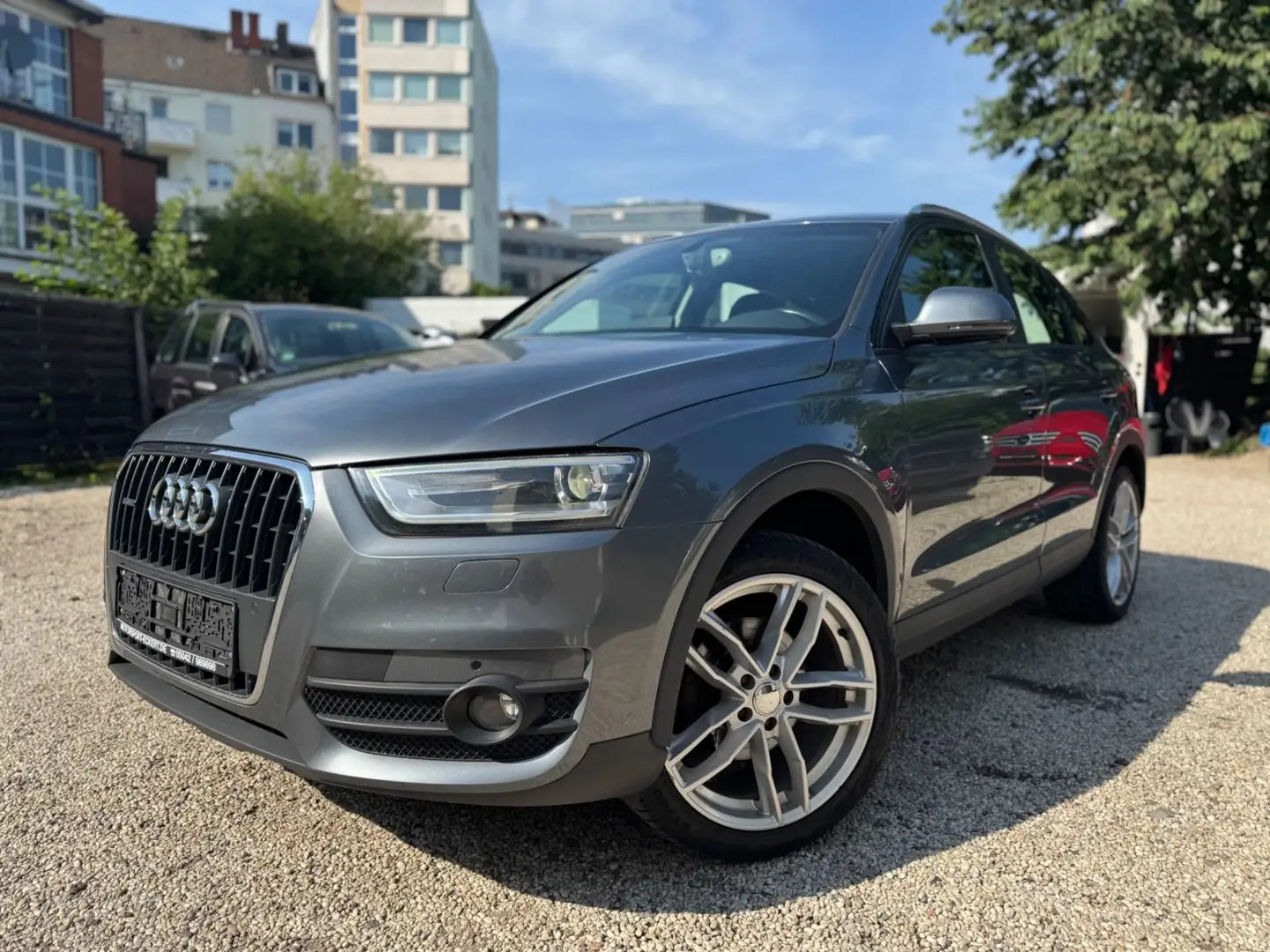 Audi Q3 2.0TDI*S-LINE*QUATTRO/AUT/SHZ/NAVI/STHZ/KLIMA Grijs - 1