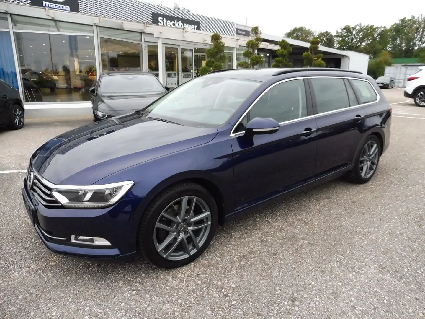 Volkswagen Passat Variant Comfortline 2,0 TDI SCR DSG Blau - 1