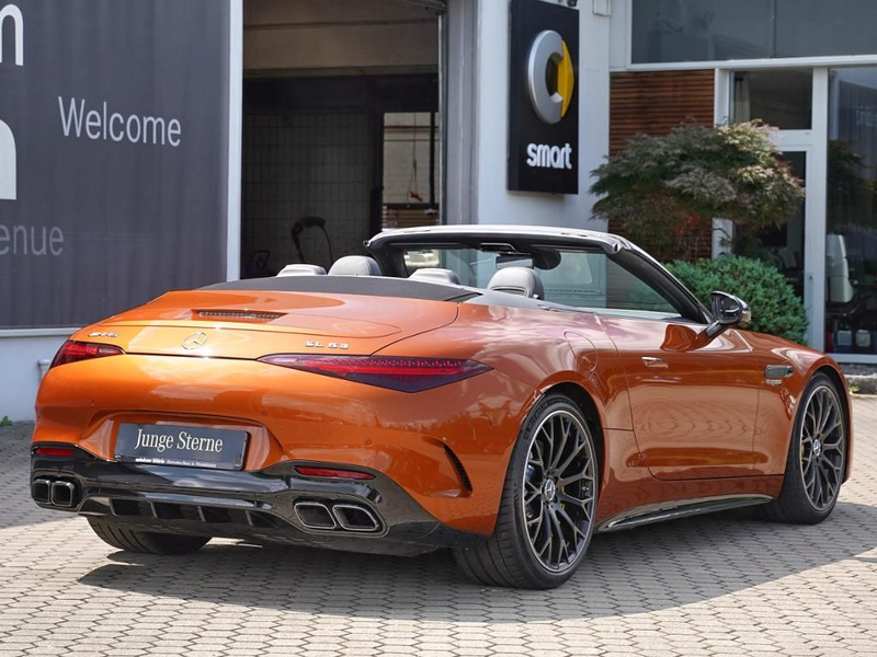 Mercedes-Benz SL 63 AMG AMG SL 63 4MATIC+ 360 ACC AUT Bel.Sitz DynLicht — photo 4