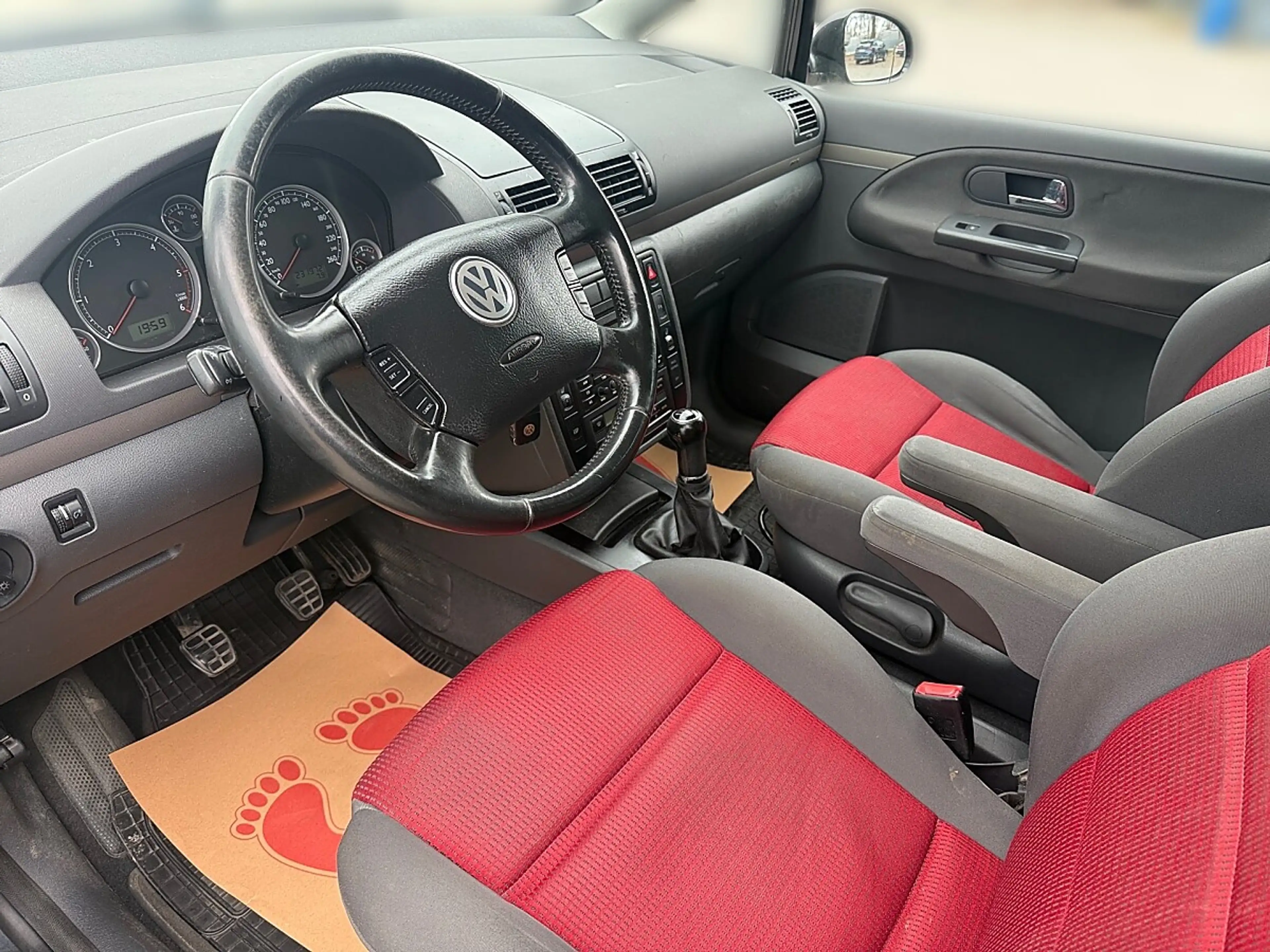 Volkswagen Sharan Business TDI DPF — photo 9