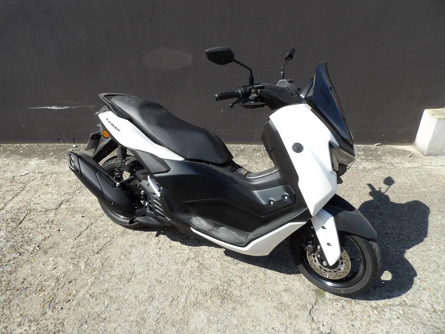 Yamaha NMAX Blanc - 1